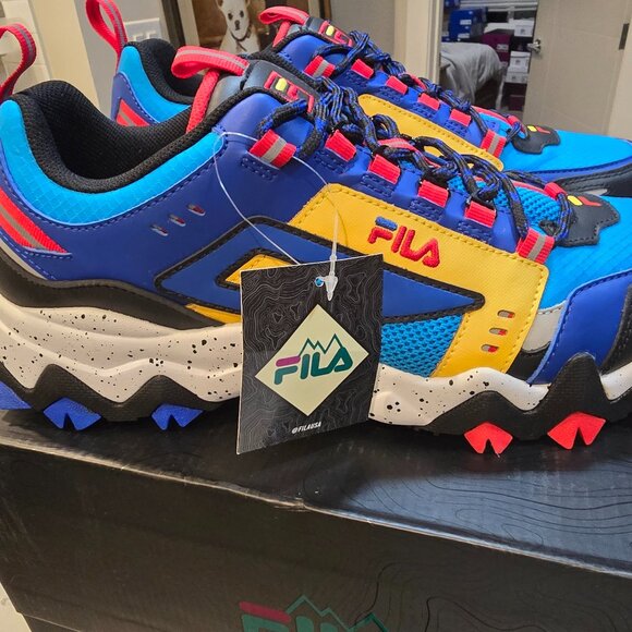 Fila Men's Oakmont TR 1JM01690 401 Sneaker Shoes Size 11 M US Blue Red NEW - Picture 1 of 14